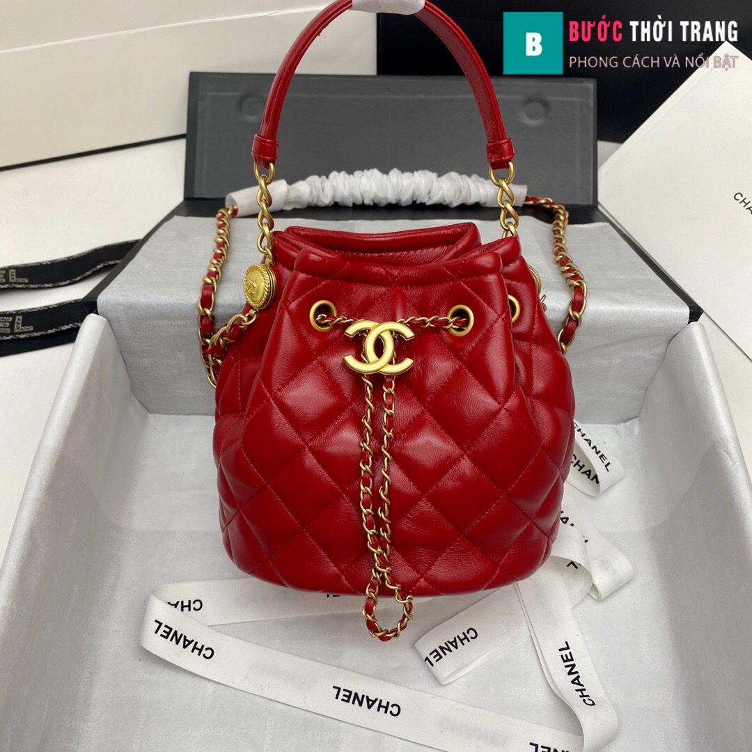 Chanel Drawstring CC Lock Bucket Bag Quilted Lambskin Medium at 1stDibs   chanel quilted drawstring bucket bag chanel drawstring bucket bag chanel  quilted bucket bag