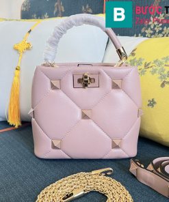 Túi Xách Valentino Small Roman Stud siêu cấp da bê màu hồng nhạt size 21cm