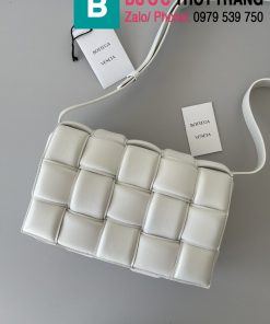 Túi xách Bottega Veneta Cassette bag cao cấp da bê màu trắng size 26cm