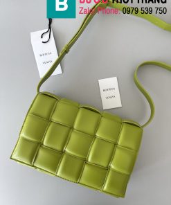 Túi xách Bottega Veneta Cassette bag cao cấp da bê màu xanh nõn chuối size 26cm