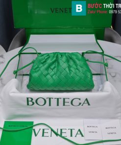 Túi xách Bottega Veneta the pouch cao cấp da bê màu xanh size 23cm