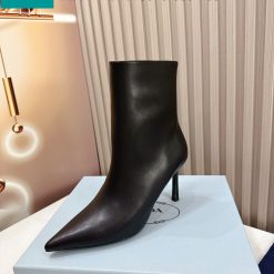 boot prada