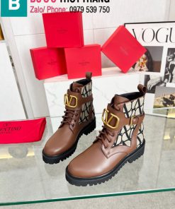 boot valentino