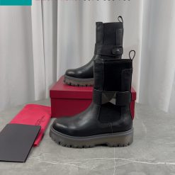 boot valentino