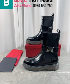 boot valentino