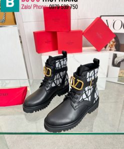 boot valentino