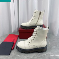 boot valentino