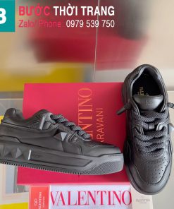 giày thể thao valentino