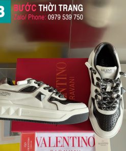 giày thể thao valentino