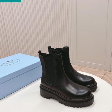 boot prada