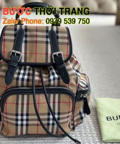 Ba lô burberry size 28x32 cm màu nâu họa tiết kẻ ô quen thuộc