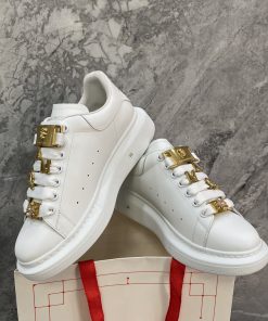 Giày Alexander McQUEEN màu trắng, màu đen logo giày bắt mắt nổi bật