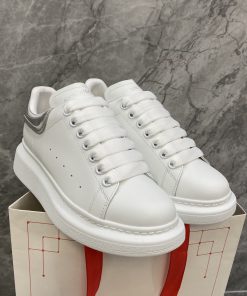 Giày Alexander McQUEEN màu trắng, gót trắng hoặc gót bạc, cao 4,5 cm full hộp chất lượng tốt