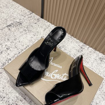 Dép cao gót Christian Louboutin màu đen da bóng mũi nhọn cao cấp