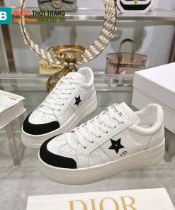 Giày thể thao Dior màu trắng đen họa tiết ông sao