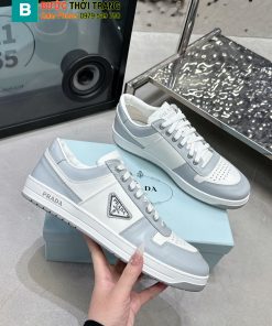Giày thể thao Prada màu ghi trắng phong cách