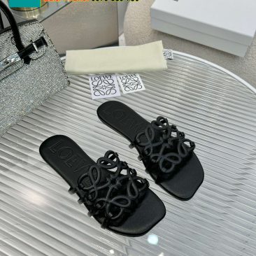 Dép LOEWE đế bệt chất liệu da bò mềm đanh bền bỉ phong cách nhã nhặn dễ phối đồ
