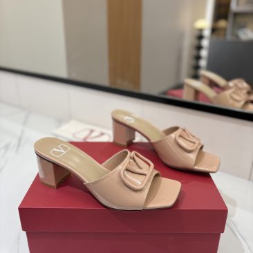 Dép cao gót Valentino màu be chất da mềm đanh, dép cao 6cm