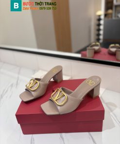 Dép cao gót Valentino màu ghi siêu cấp chất da mềm đanh logo vàng bóng, dép cao 6cm