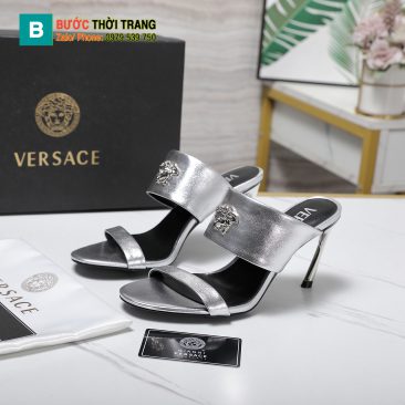 Dép cao gót Versace siêu cấp gót nhỏ màu bạc cao 8,5cm logo nổi bật