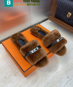 Dép lông Hermes siêu cấp màu nâu mềm mượt logo màu bạc sang trọng