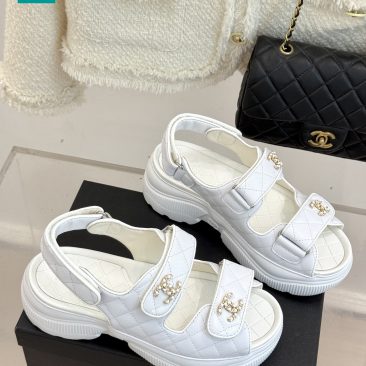Dép Sandal Chanel màu trắngn siêu cấp đế cao phong cách năng động