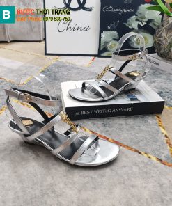 Dép sandal YSL màu bạc gót cao 3,5cm logo vàng bóng nổi bật