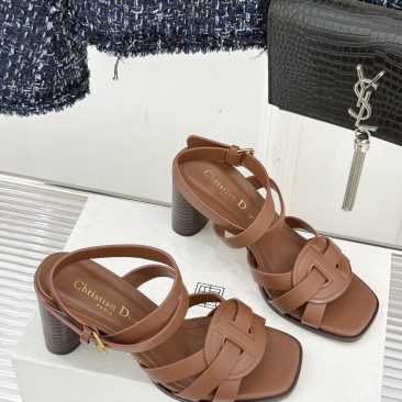Dép xăng đan Dior cao gót màu nâu chất da bò mềm đanh cực đẹp, đế cao 8 cm