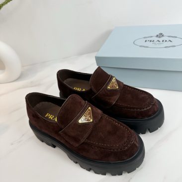 Giày Loafer Prada màu nâu trầm siêu cấp chất liệu da lộn đế cao su bền bỉ