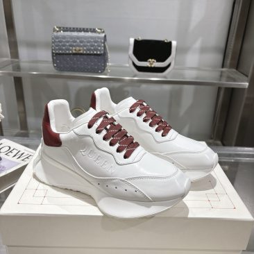 Giày thể thao Alexander McQueen chất lượng 1:1 màu trắng gót đỏ
