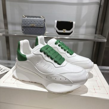 Giày thể thao Alexander McQueen chất lượng 1:1 màu trắng gót xanh