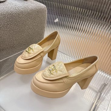 Giày Moccasins Chanel siêu cấp màu be phong cách basic sang trọng, đế cao 3cm và 9cm