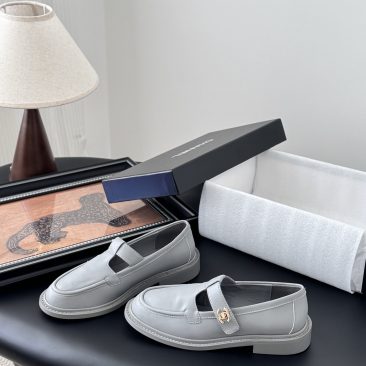 Giày Moccasins Chanel siêu cấp màu ghi da mềm phong cách basic sang trọng