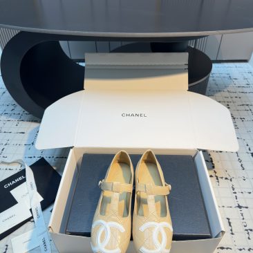 Giày búp bê Chanel cao cấp màu be logo nổi bật chất da mềm mịn