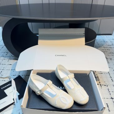 Giày búp bê Chanel cao cấp màu trắng logo nổi bật chất da mềm mịn