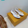 Giày búp bê LV màu trắng ngà chất da bò dẻo xịn logo đính đẹp mắt