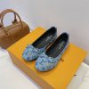 Giày búp bê LV màu xanh đế bệt họa tiết monogram bắt mắt
