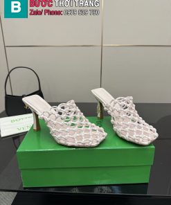 Giày cao gót Bottega Veneta màu trắng mũi vuông đan sợi cao 9cm