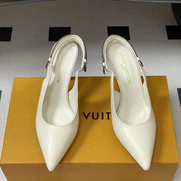 Giày cao gót LV 9 cm màu trắng chất da bò rất đẹp, mũi nhọn nữ tính