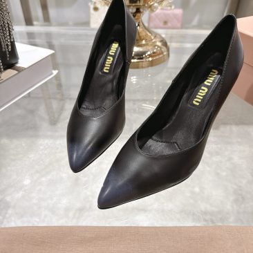 Giày cao gót nữ Miu miu màu đen siêu cấp da bò mềm mịn phong cách sang trọng