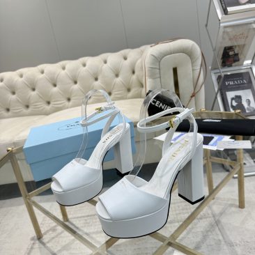 Giày cao gót PRADA hở mũi màu trắng đế vuông cao chắc chắn chất da bò xịn đẹp