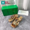 Giày cao gót mũi vuông Bottega Veneta đan da màu vàng ánh socola cao 5cm