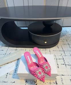 Giày cao gót nữ Manolo Blahnik cao cấp màu hồng đậm đính ngọc lấp lánh cao 5cm