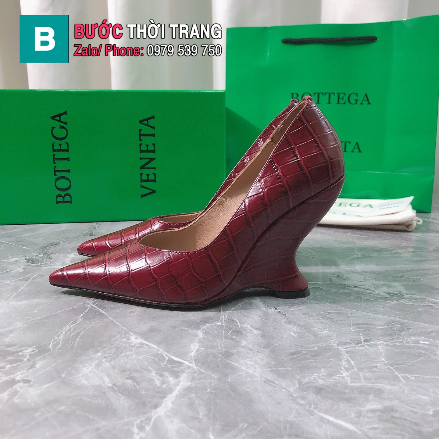 Giày đế xuồng Bottega Veneta màu đỏ dập vân cá sấu cao 10cm