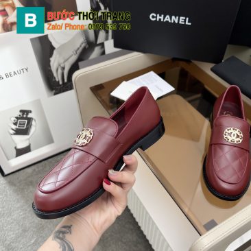 Giày lười nữ Chanel màu đỏ đô đính logo nổi bật dòng siêu cấp