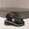 Giày sneaker cao gót Chanel 2025 màu đen logo nổi bật phong cách sang trọng