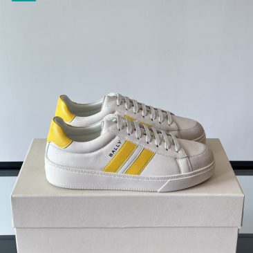 Giày thể thao BALLY màu trắng kẻ vàng chất liệu da bê mềm mại phong cách basic