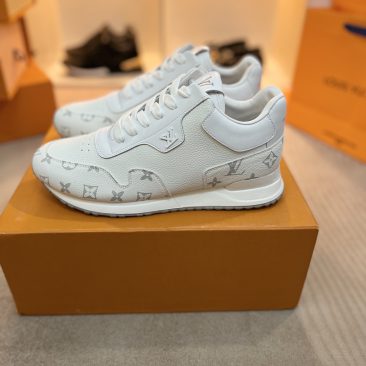 Giày thể thao LV Run Away màu trắng họa tiết monogram sắc nét