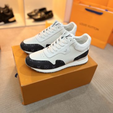 Giày thể thao LV Run Away màu trắng viền ghi họa tiết monogram sắc nét