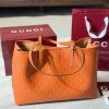 Túi xách nữ Gucci GG Emblem Tote cỡ lớn thoải mái đựng đồ
